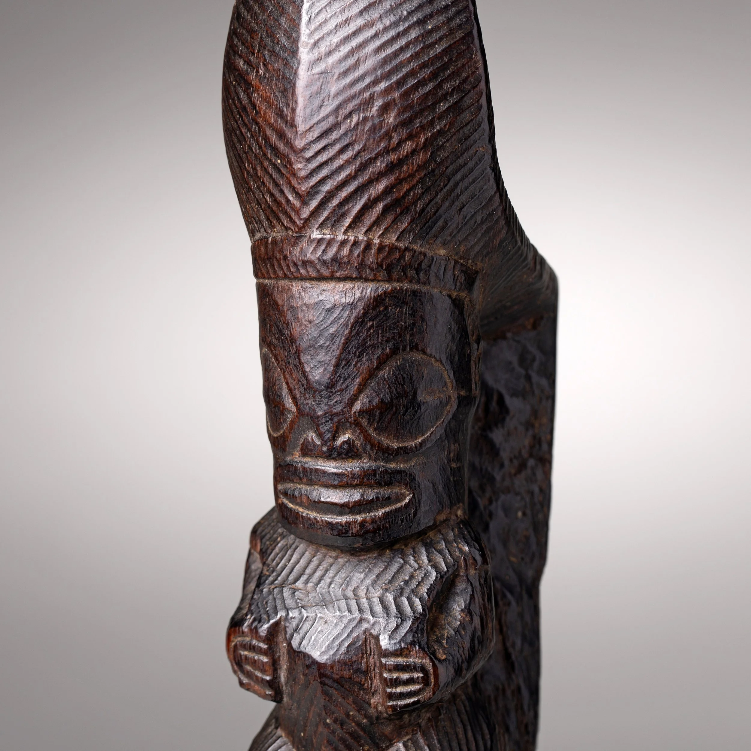 2310-Marquesan-Stilt-Step-Tapuvae-Oceanic-Art-Blackburn-2.jpg