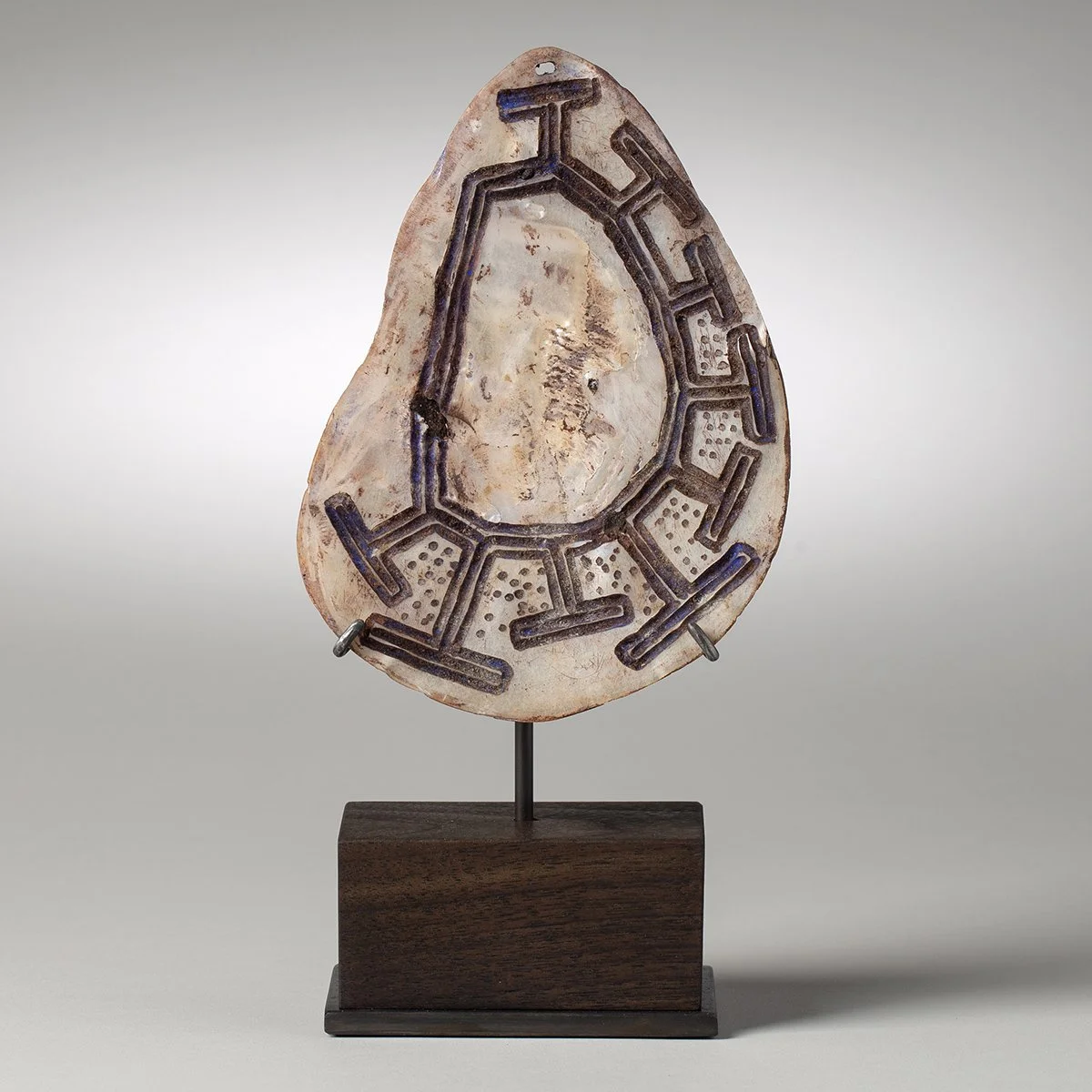 1672-Important-Aboriginal-Longka-Longka-Pearl-Shell-Oceanic-Art-Blackburn-3.jpg