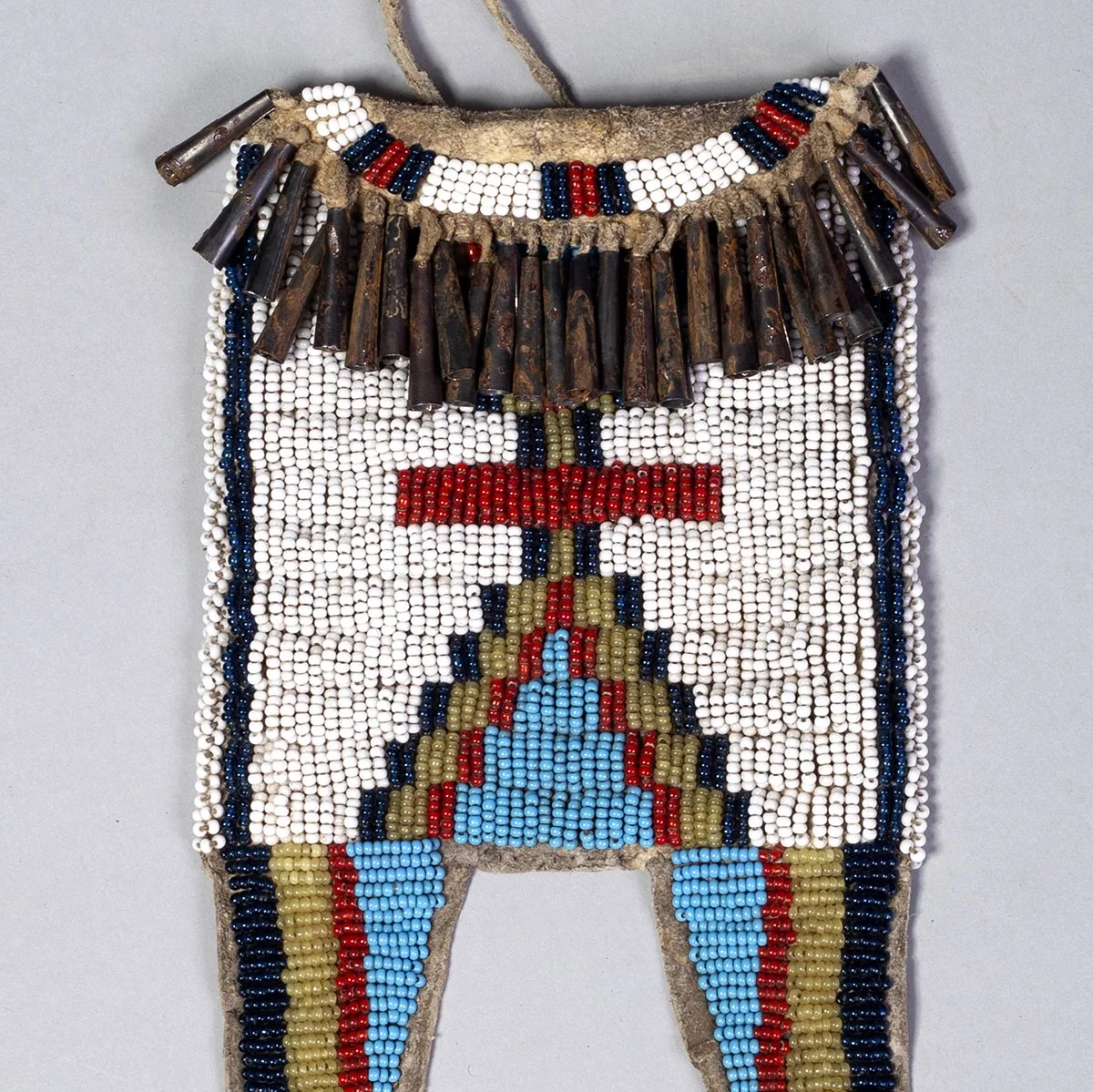 824-Sioux-Beaded-Strike-A-Lite-Beadwork-Native-American-Art-Blackburn-2.jpg