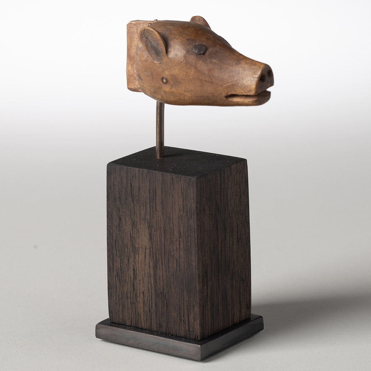 1636-Ainu-Wolfs-Head-Toggle-Asian-Art-Blackburn-1.jpg