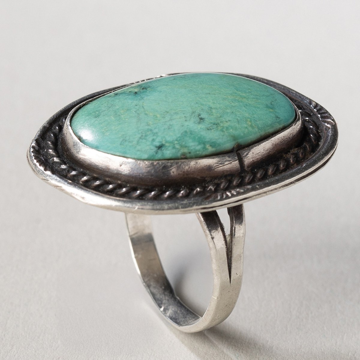 2488-1960s-Navajo-Ring-Jewelry-Native-American-Art-Blackburn-2.jpg