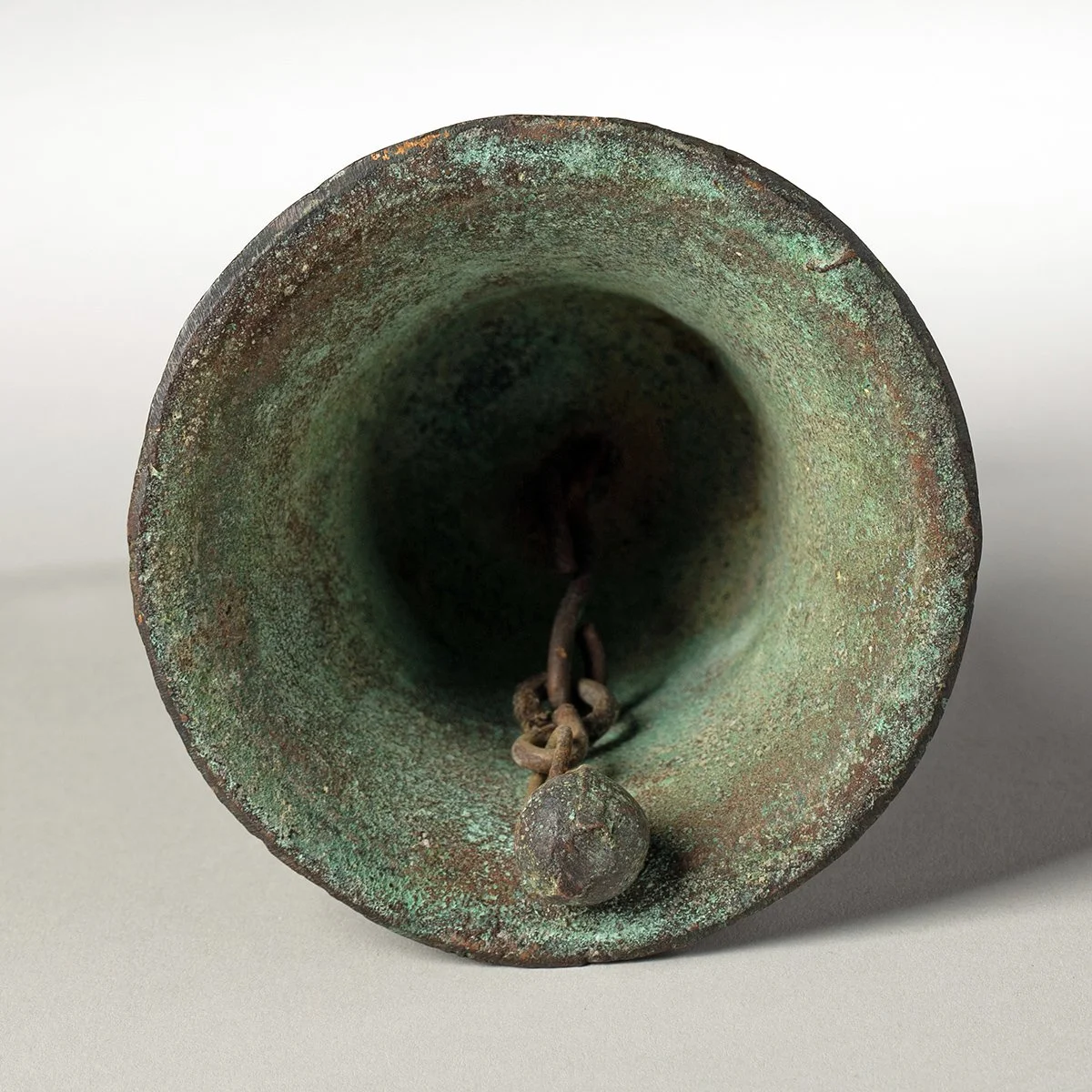 2362-1818-Commemorative-Bell -Chile-Curiosities-Art-Blackburn-7.jpg