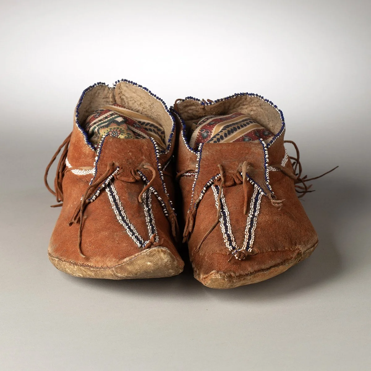 2600-Important-Apache-Moccasins-Art-Blackburn-3.jpg