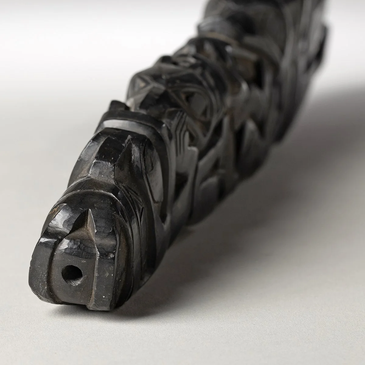 2275-Fine-Haida-Argillite-Pipe-Northwest-Coast-Native-American-Art-Blackburn-6.jpg (Copy)