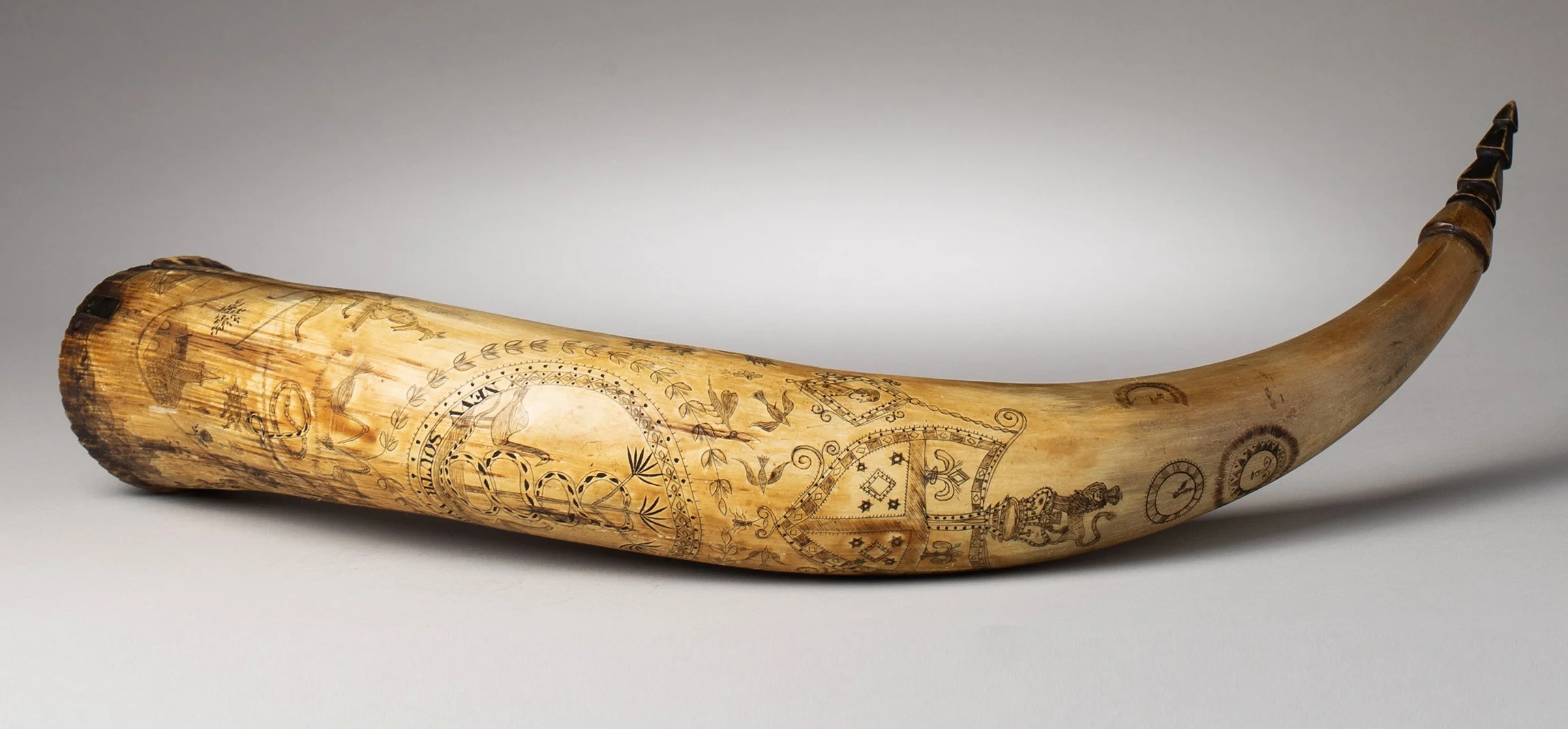 H-2311-Early-Colonial-Australian-Engraved-Powder-Horn-Australia-Art-Blackburn-1.jpg