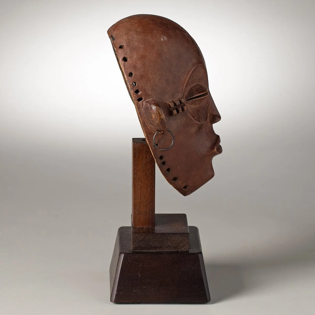 2116-Fine-Chokwe-Mask-African-Art-Blackburn-6.jpg