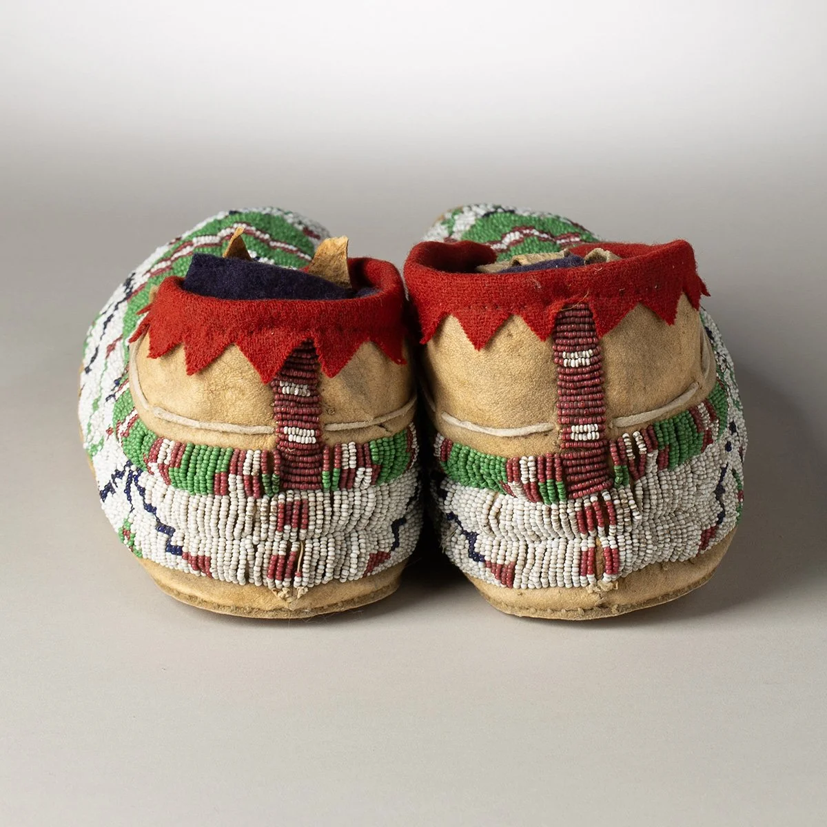 2602-Arapaho-Moccasins-Art-Blackburn-5.jpg