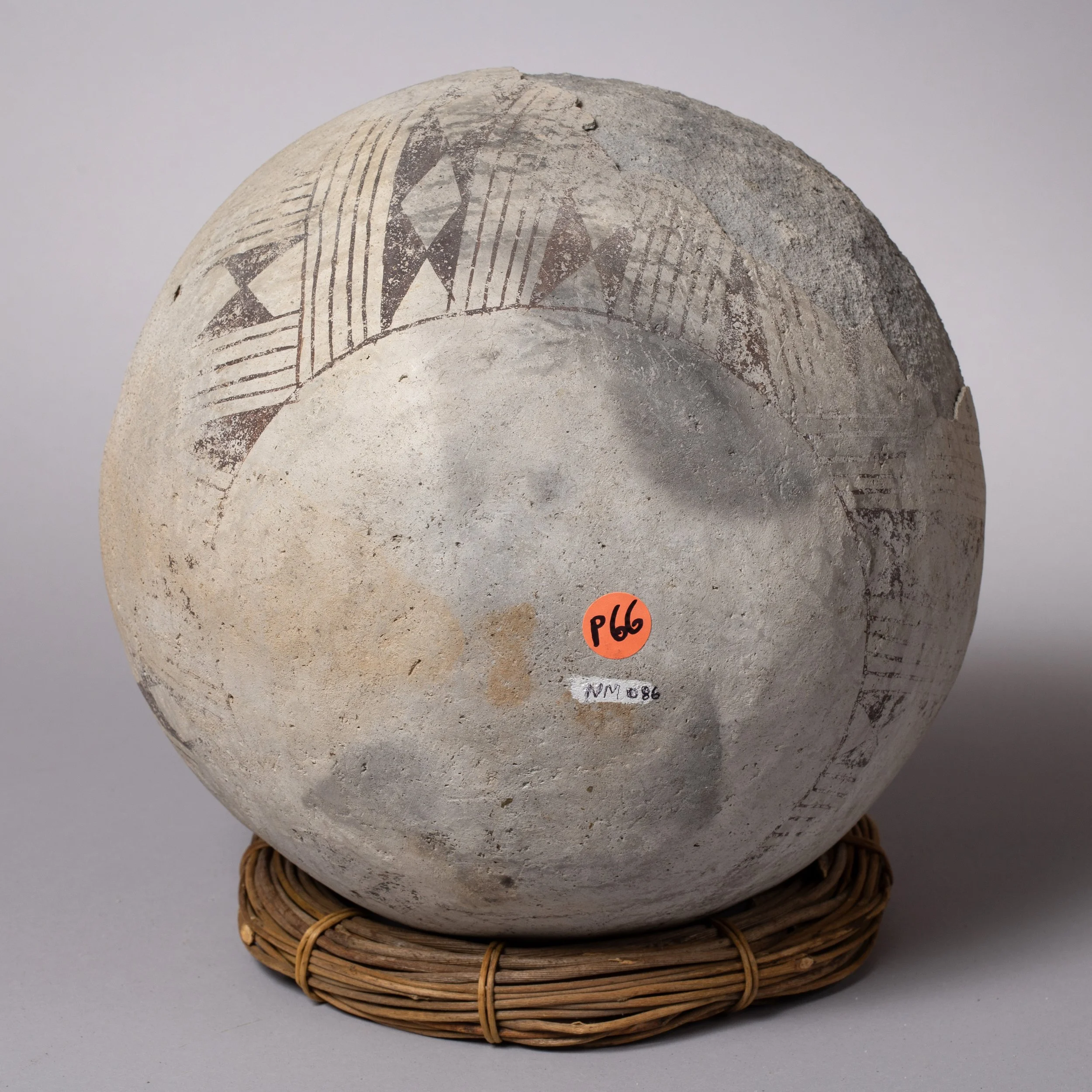2291-Important-Anazazi-Cache-Pot-Contents-Pre-Historic-Pottery-Native-American-Art-Blackburn-9.jpg