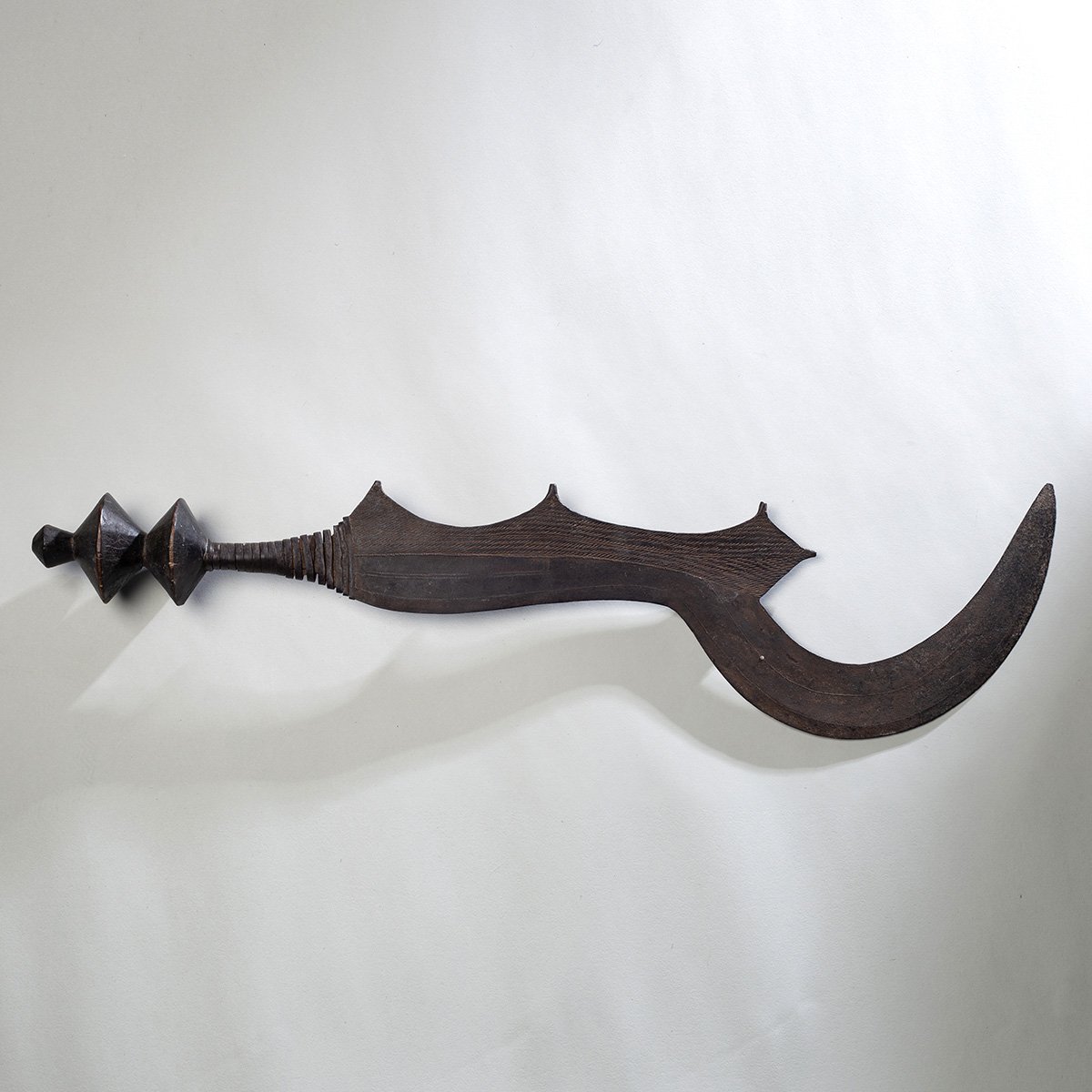 996-Ngbandi-Sickle-Knife-African-Art-Blackburn-1.jpg