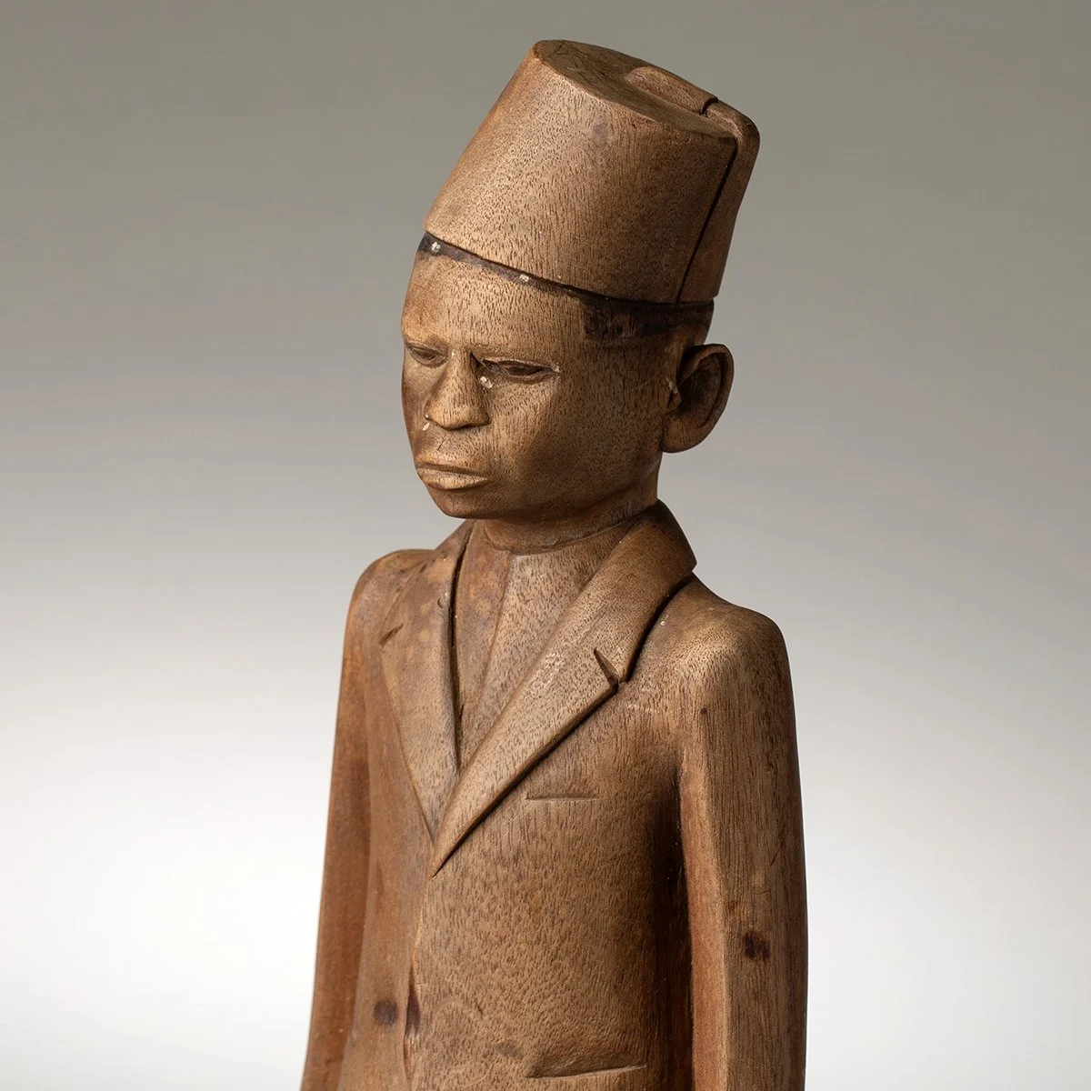 2244-Pair-Colonial-Figures-Africa-Art-Blackburn-3.jpg