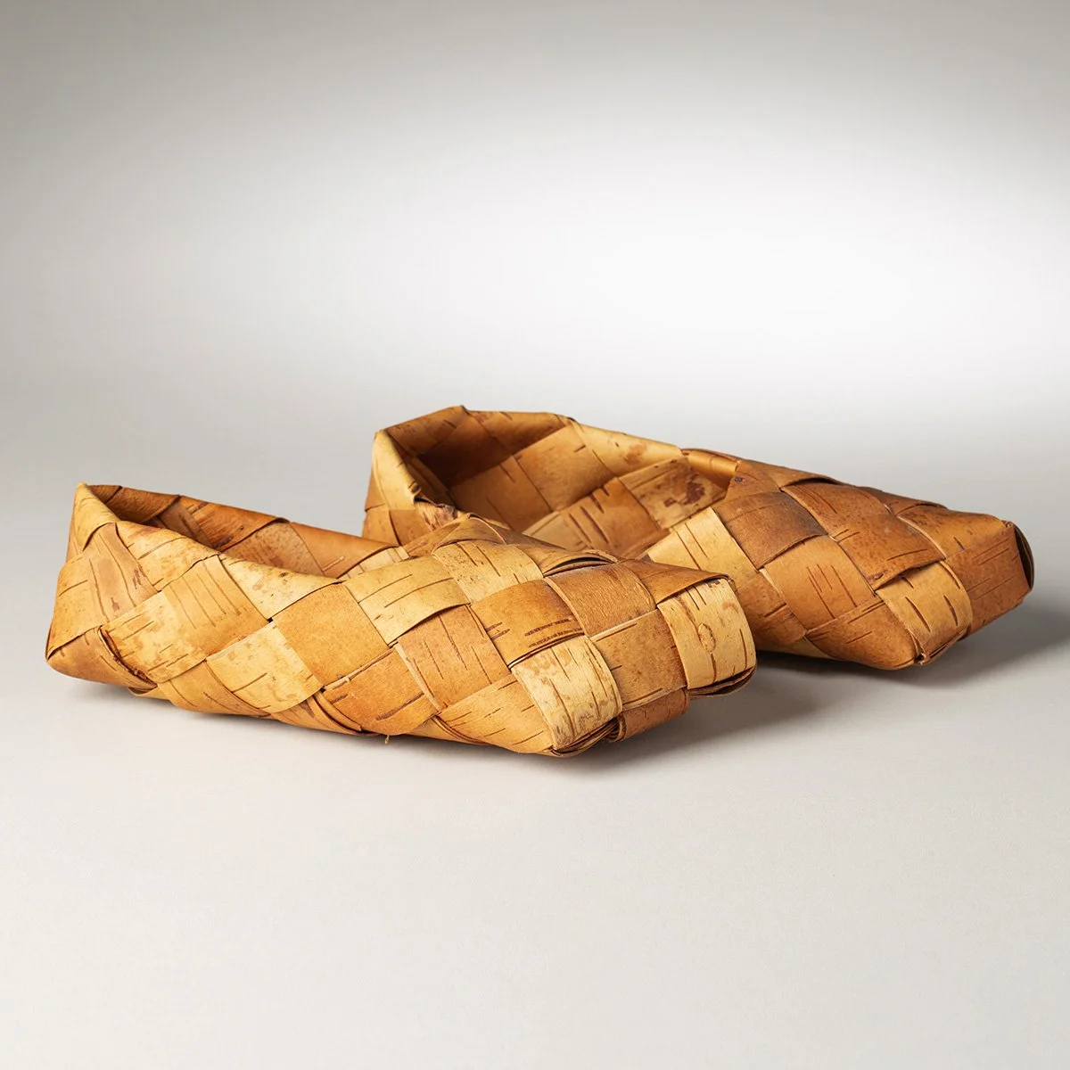 2544-Birch-Bark-Moccasins-Other-Native-American-Art-Blackburn-4.jpg