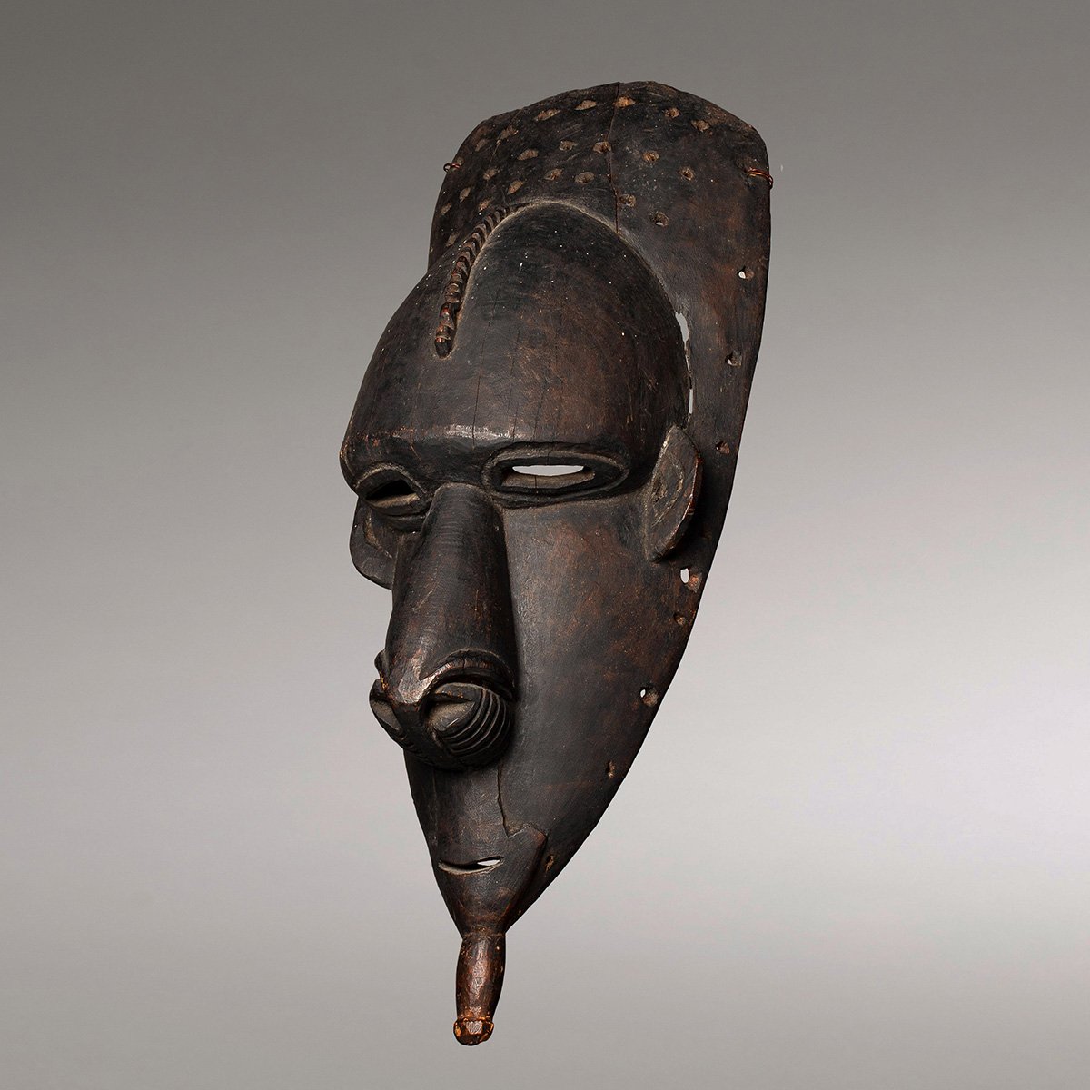 Early-Lewa-Ceremonial-Mask-Oceanic-Art-Blackburn-1.jpg