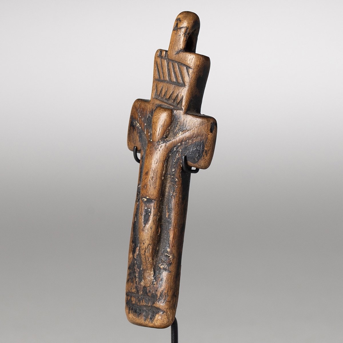 1756-Important-Woodlands-Crucifix-Other-Native-American-Art-Blackburn-3.jpg