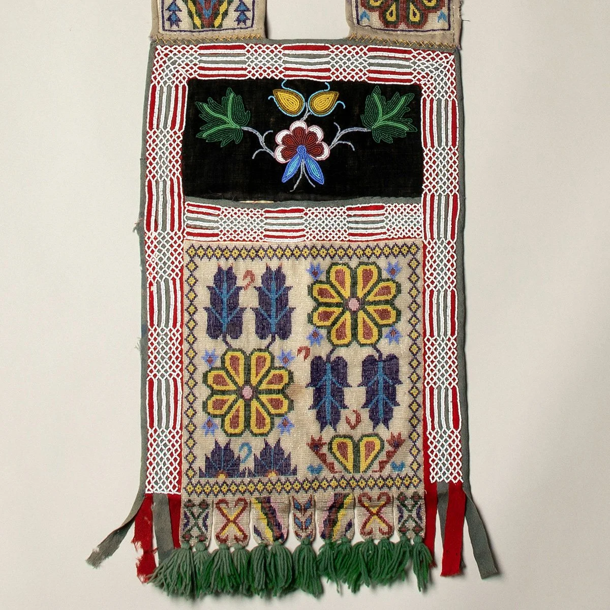 2616-Fine-Great-Lakes-Bandolier-Bag-Beadwork-Quillwork-Native-American-Art-Blackburn-5.jpg