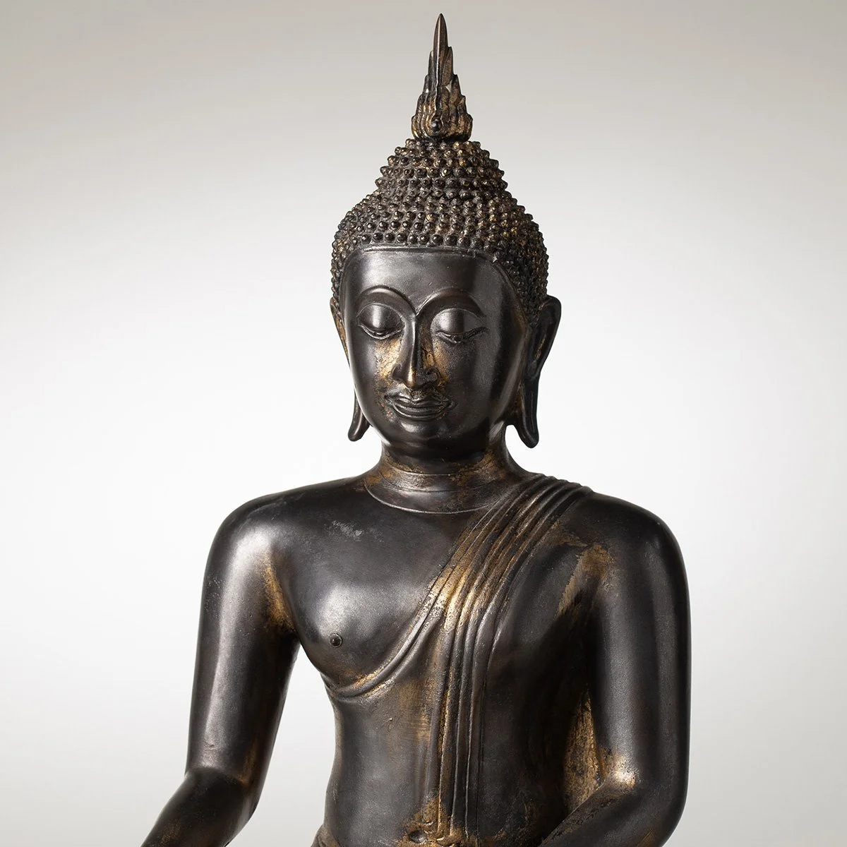 Fine-Seated-Gilt-Bronze-Buddha-Cuiriosities-Art-Blackburn-6.jpg