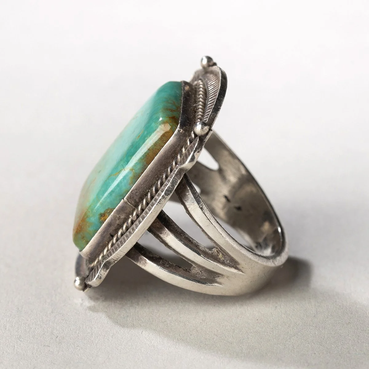 2500-Large-Navajo-Ring-Jewelry-Native-American-Art-Blackburn-2.jpg