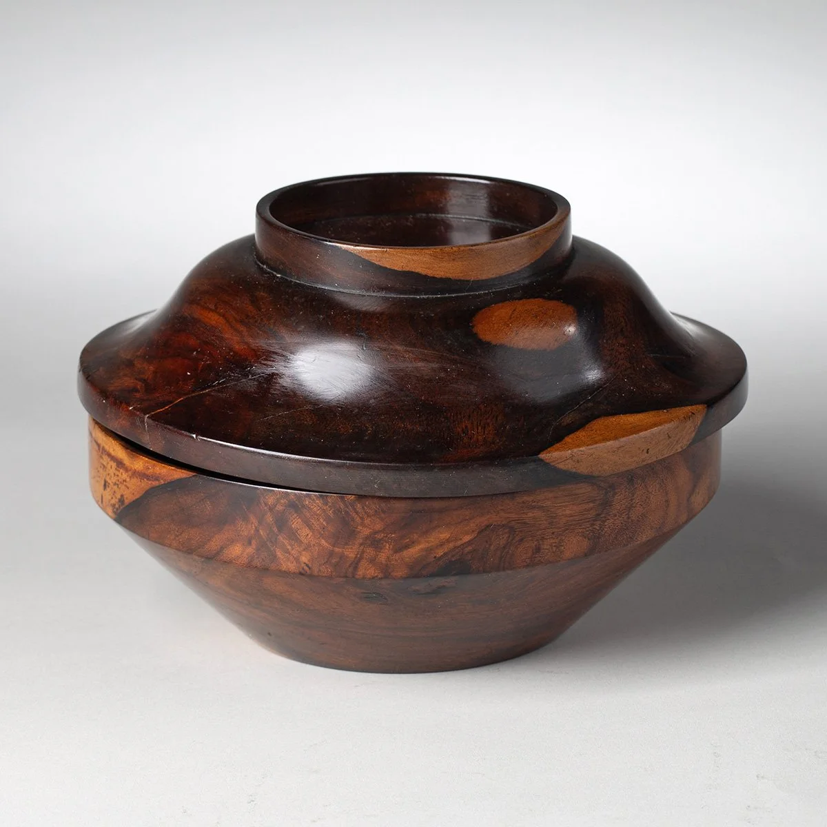 2651-Hawaii-Covered-Bowl-Umeke-Hawaii-Art-Blackburn-3.jpg