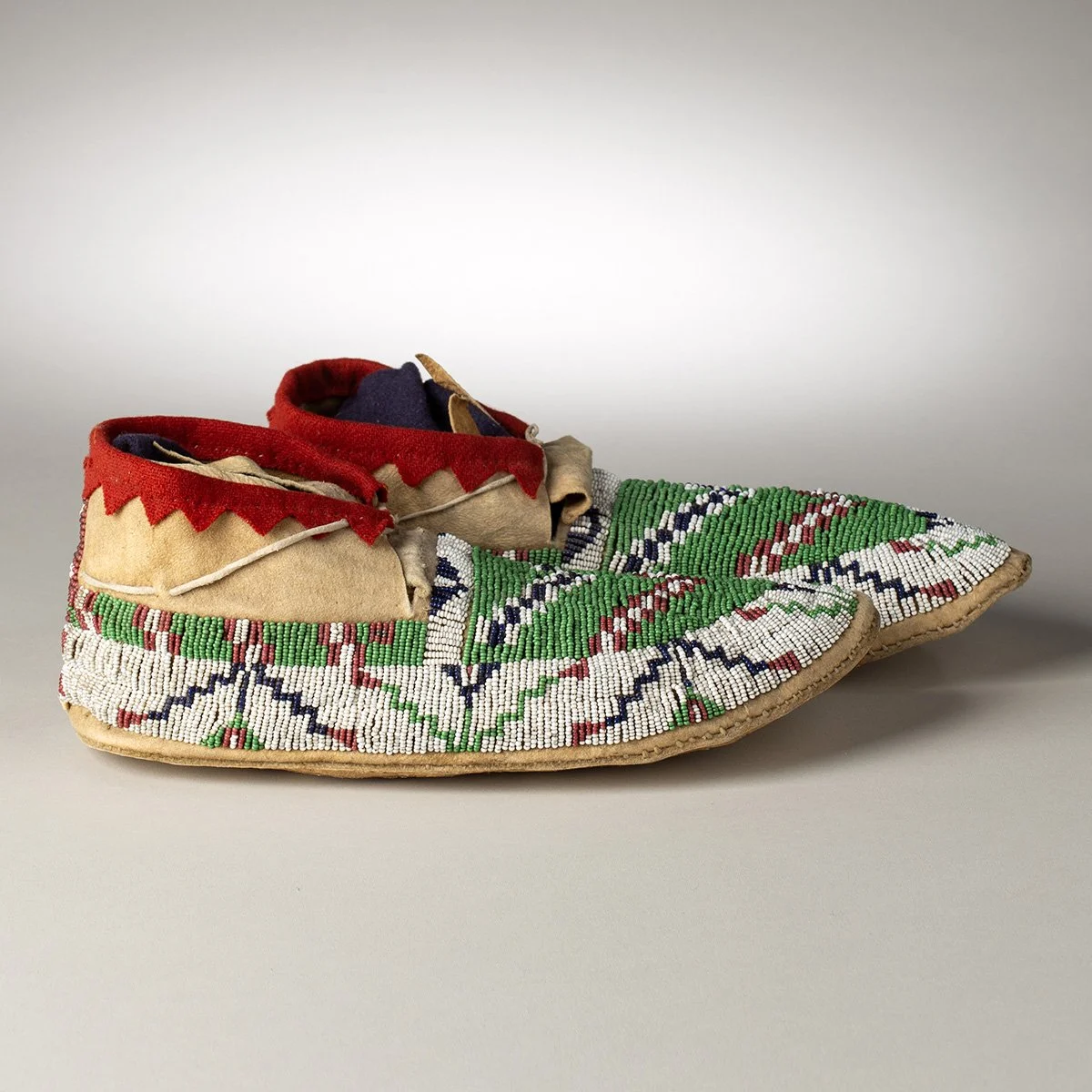 2602-Arapaho-Moccasins-Art-Blackburn-6.jpg