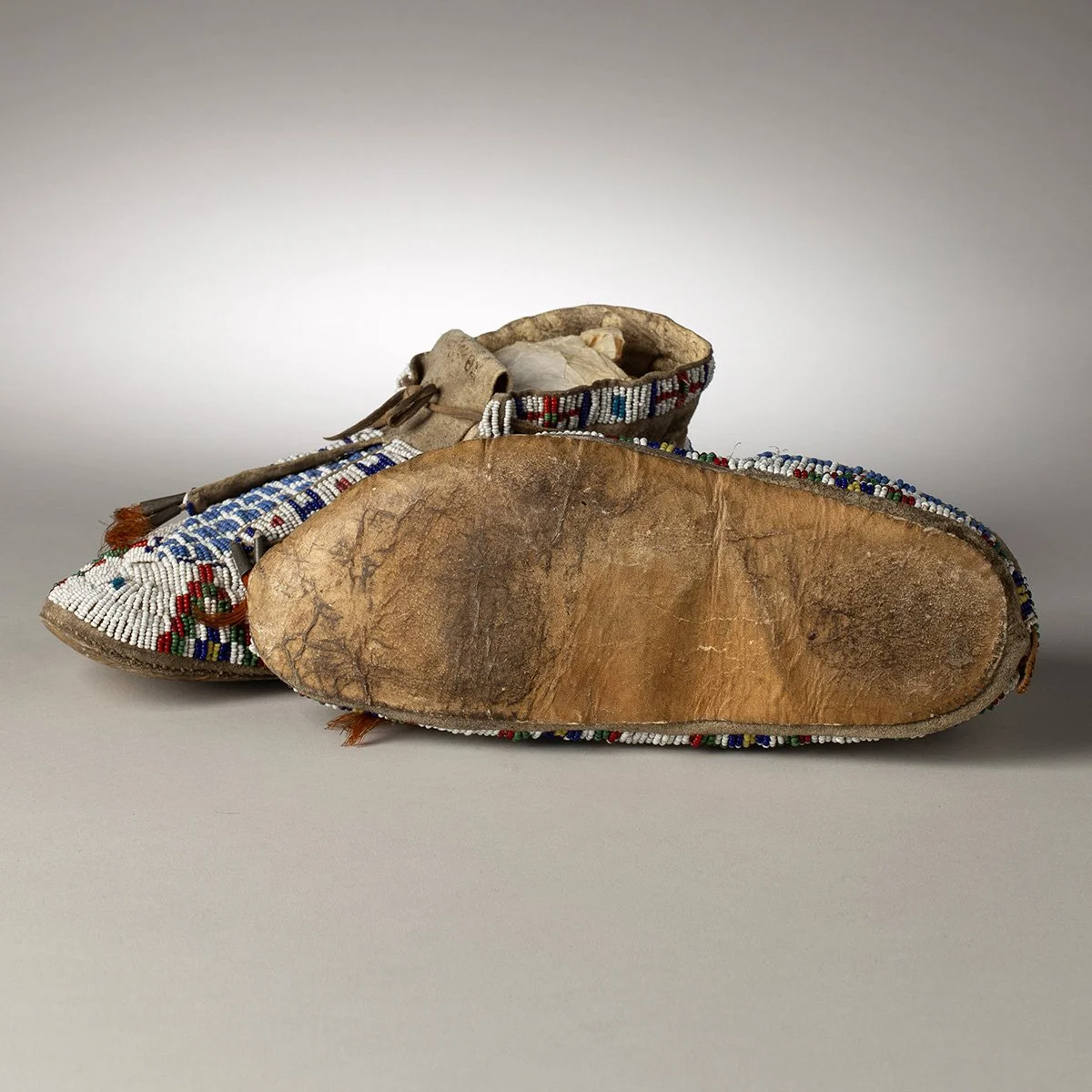 2608-Superb-Gros-Ventre-Moccasins-Art-Blackburn-7.jpg