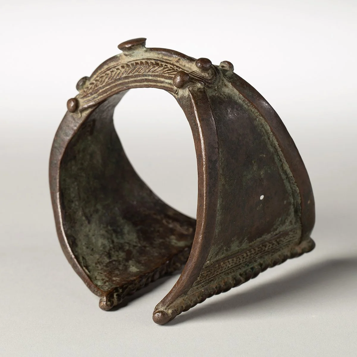 2361-Fine-Niger-Bronze-Bracelet-Africa-Art-Blackburn-1.jpg