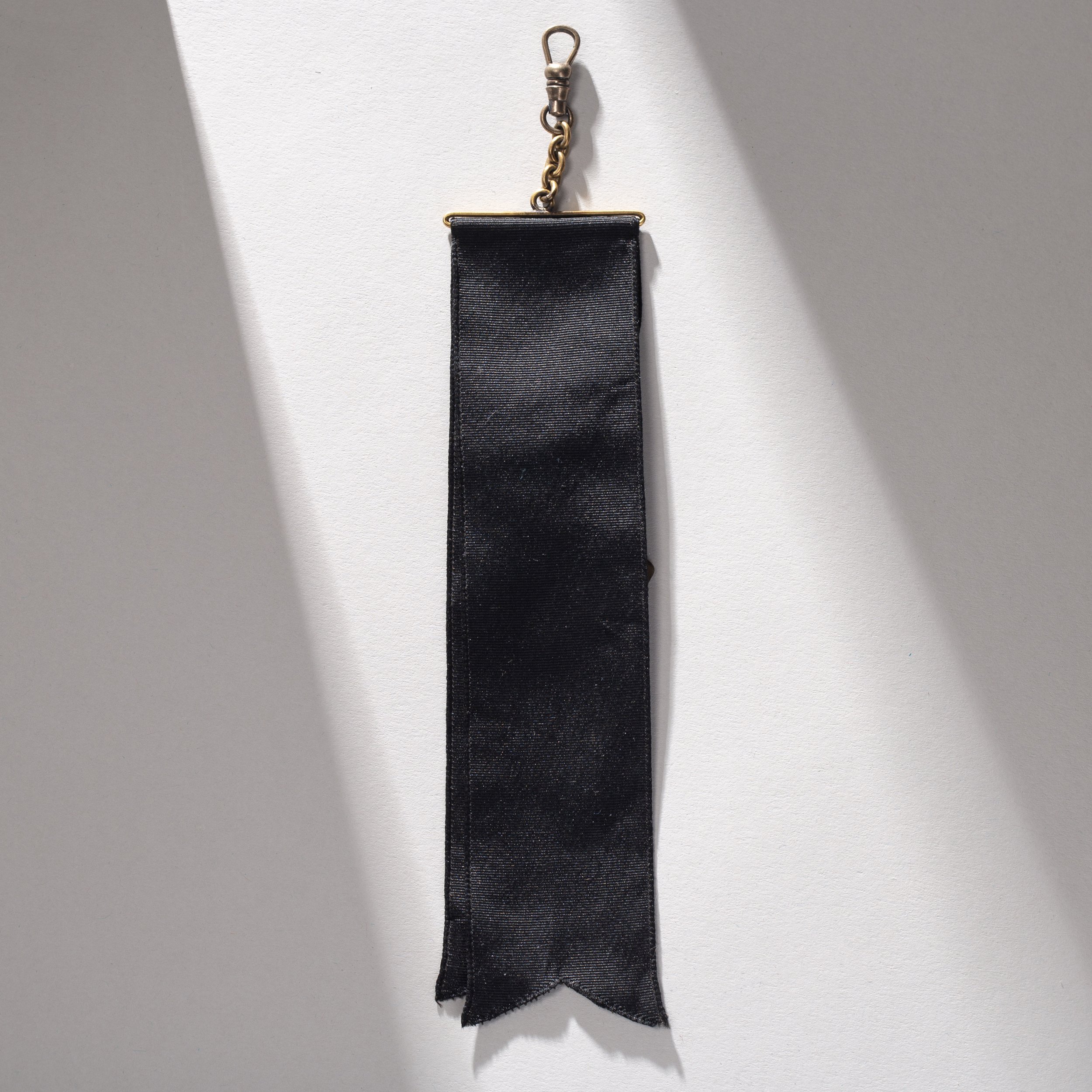 2299-Henry-Culman-Hawaii-Coat-Arms-Watch-Fob-Hawaii-Art-Blackburn-3.jpg