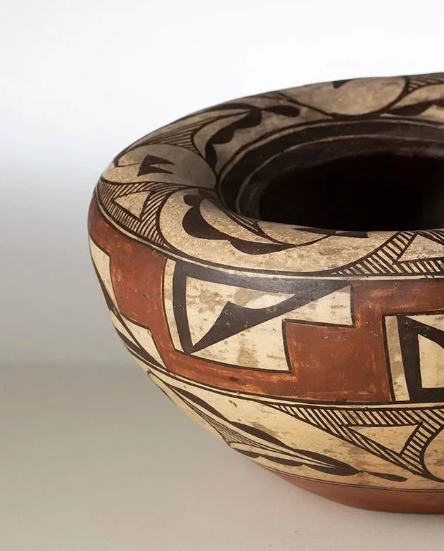 Stunning-Lucy-Lewis-Acoma-Pot-Pottery-Native-American-Art-Blackburn-4.jpg