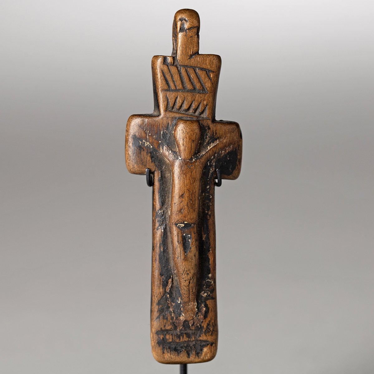 1756-Important-Woodlands-Crucifix-Other-Native-American-Art-Blackburn-2.jpg