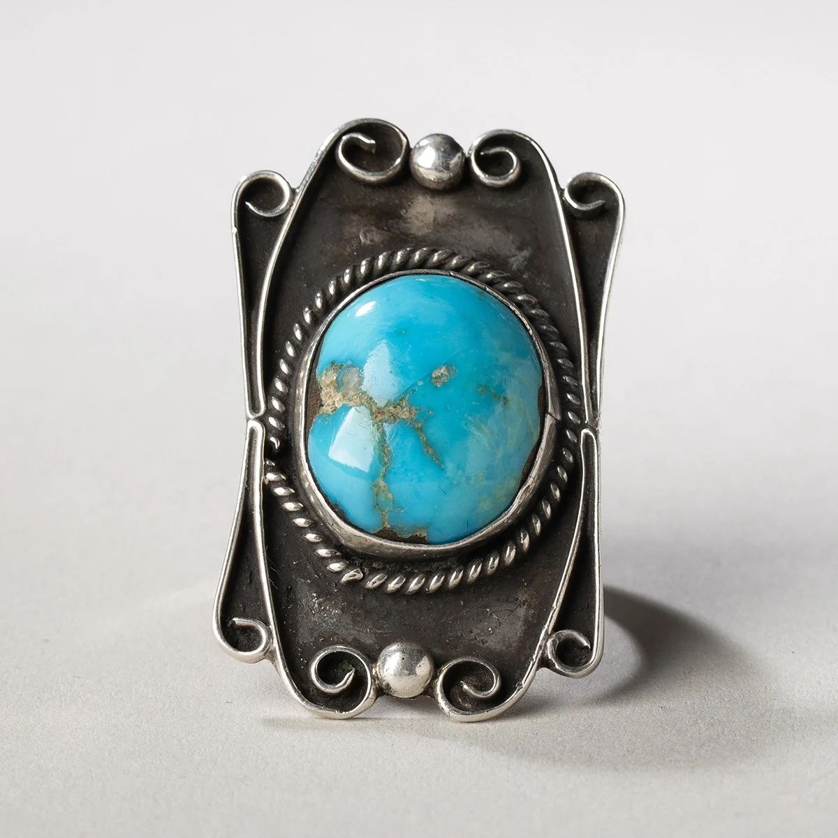 2492-Unusual-Large-Navajo-Ring-Jewelry-Native-American-Art-Blackburn-1.jpg