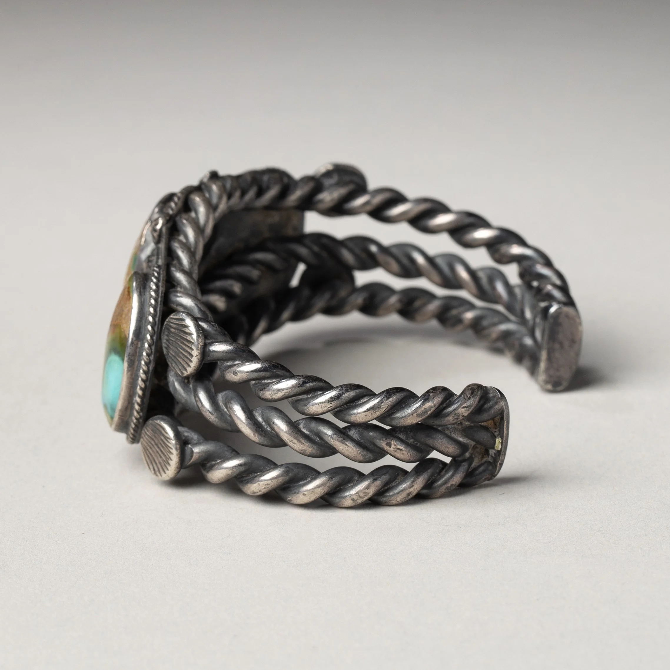 2280-Three-Stone-Bracelet-Native-American-Jewelry-Art-Blackburn-3.jpg