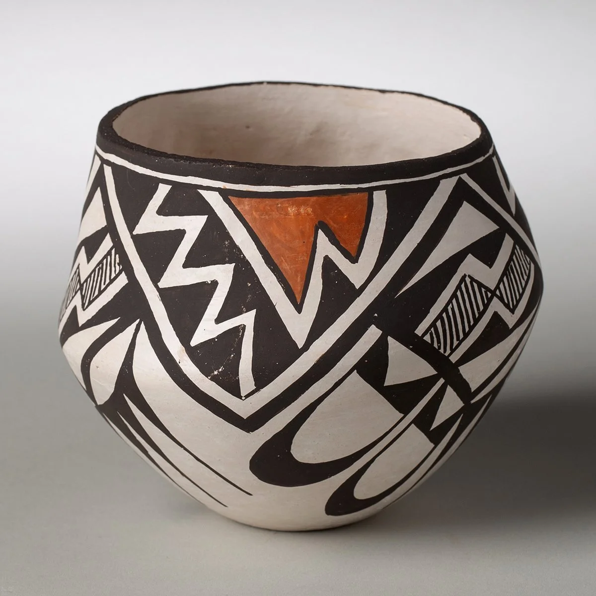 1637-Lucy-Lewis-Acoma-Pot-Historic-Pottery-Native-American-Art-Blackburn-1.jpg