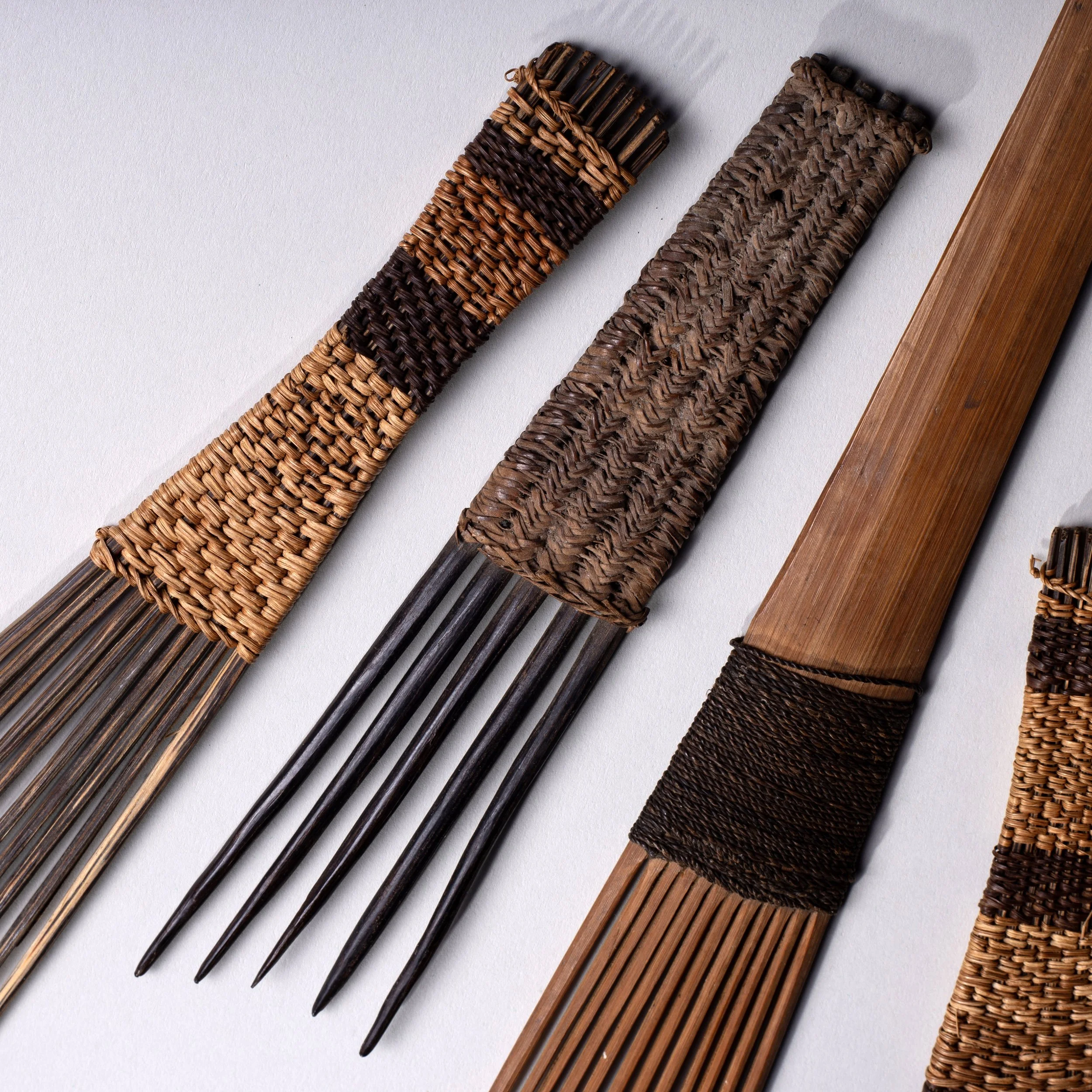 2334-Collection-Pacific-Island-Combs-Young-Collectors-500-or-less-Art-Blackburn-2.jpg