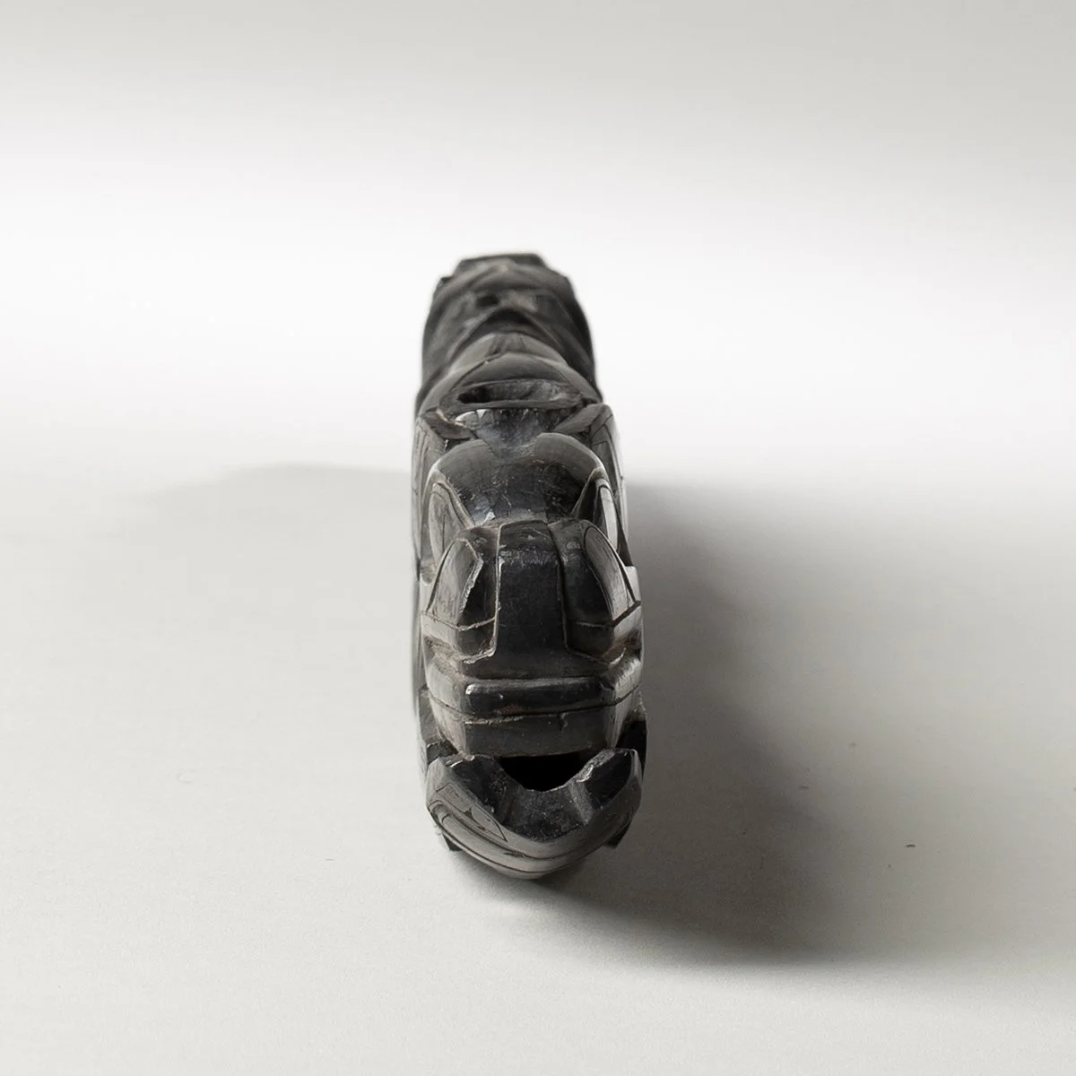 2275-Fine-Haida-Argillite-Pipe-Northwest-Coast-Native-American-Art-Blackburn-4.jpg (Copy)