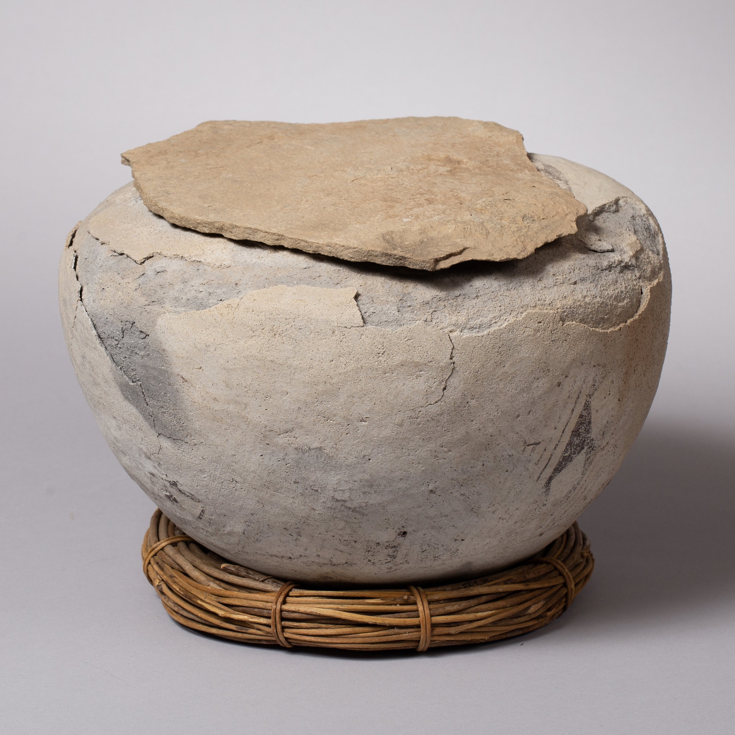2291-Important-Anazazi-Cache-Pot-Contents-Pre-Historic-Pottery-Native-American-Art-Blackburn-4.jpg