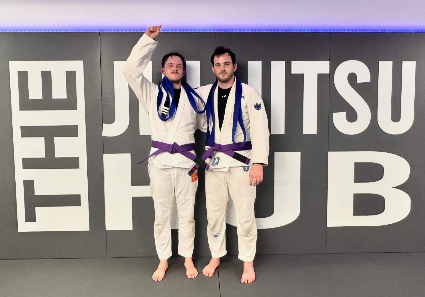🟪🟪🟪🟪🟪🟪🟪🟪⬛️⬛️⬛️🟪🟪

Declan @neclanbrambower &amp; Jared @jstor10 consistently show up on the mats, do the work &amp; have a good time in the process. Massive Congratulations on the well deserved Level Up ⬆️ to Purple Belt boys 👏🏻 

📍 20 No
