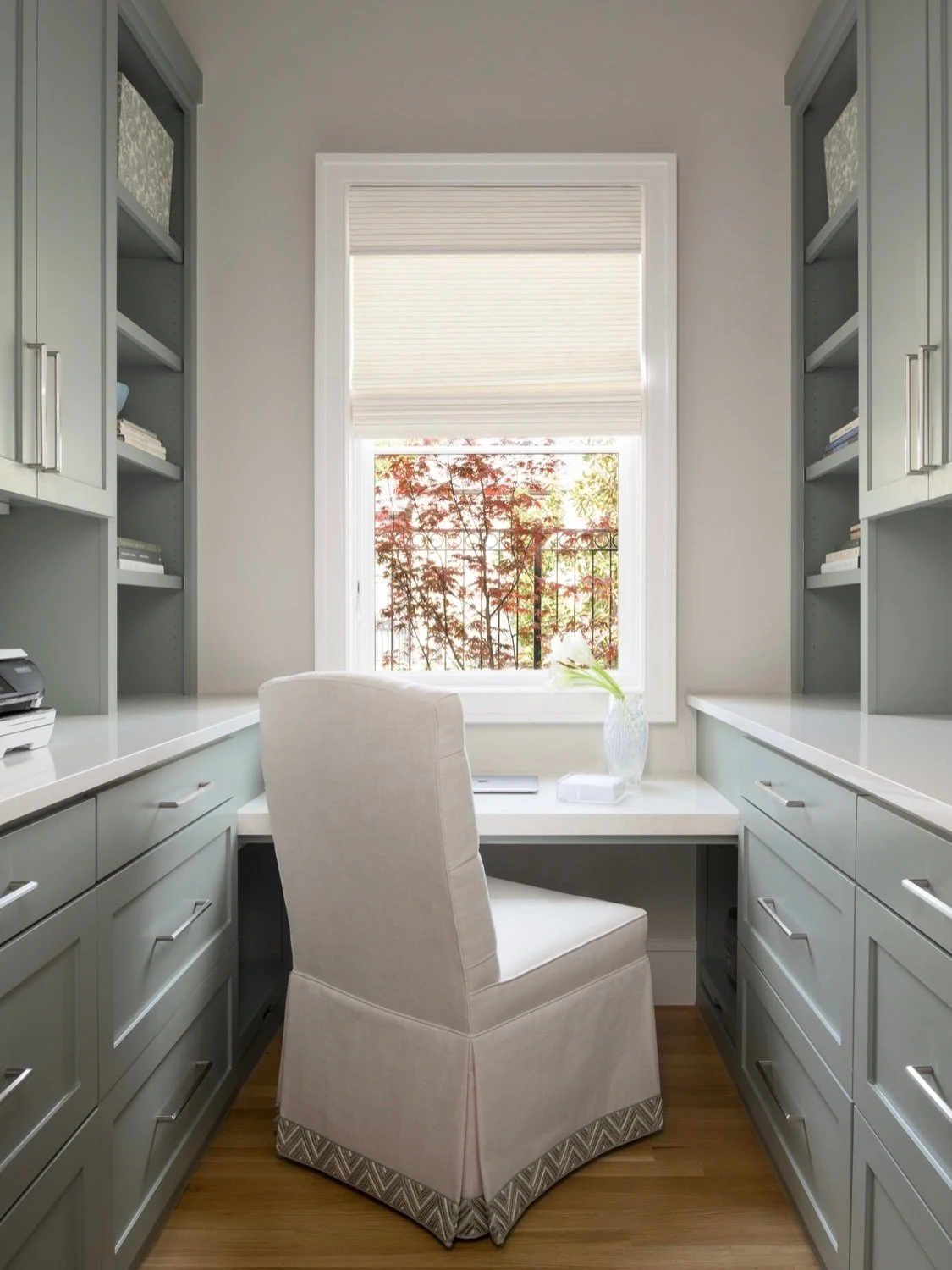 ✨ Sunday Reset: Designer Edition ✨

There&rsquo;s something about a clean, intentional workspace that sets the tone for the entire week. This serene office moment is our version of a December reset &mdash; fresh surfaces, natural light, and materials