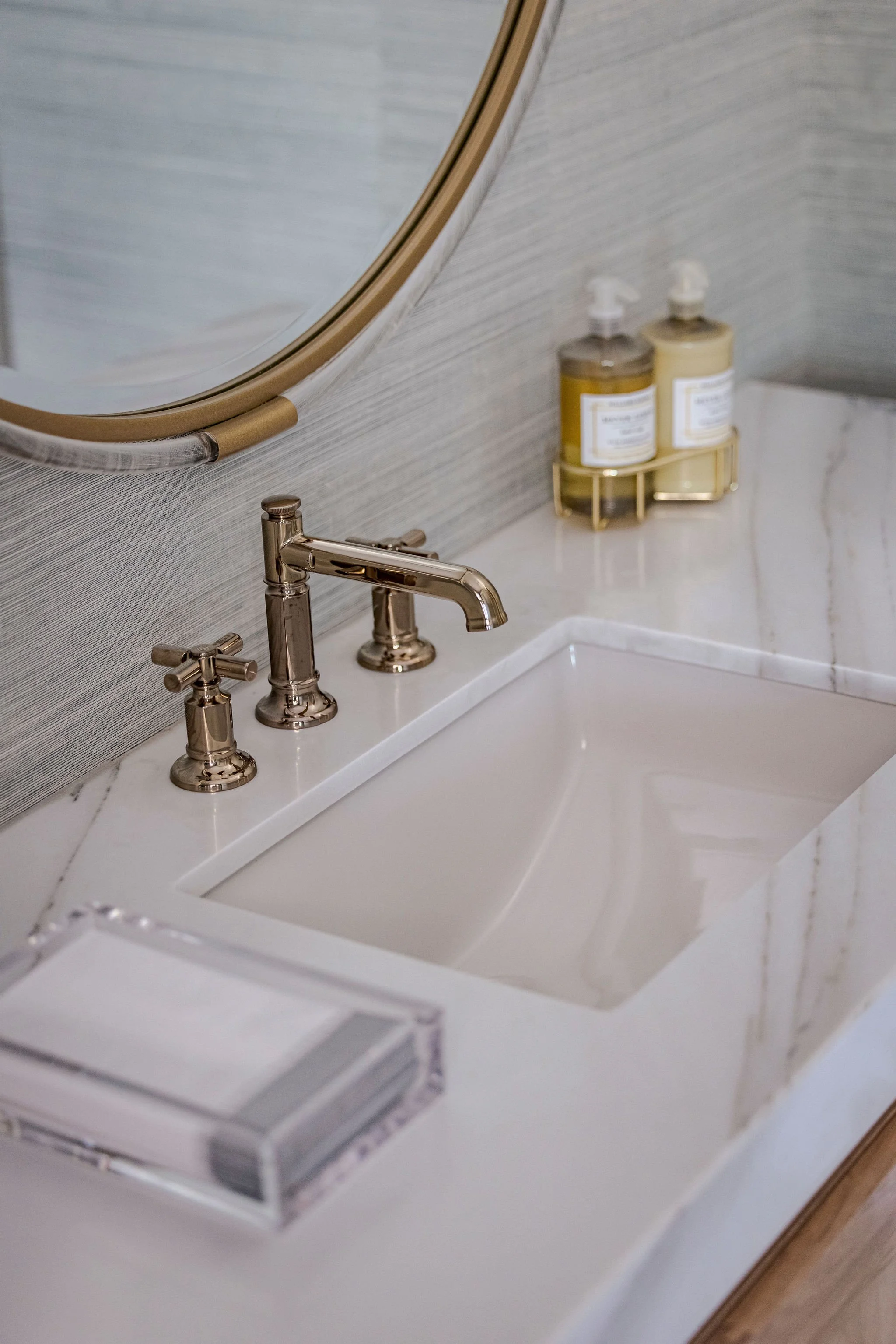 guest powder sink .jpg