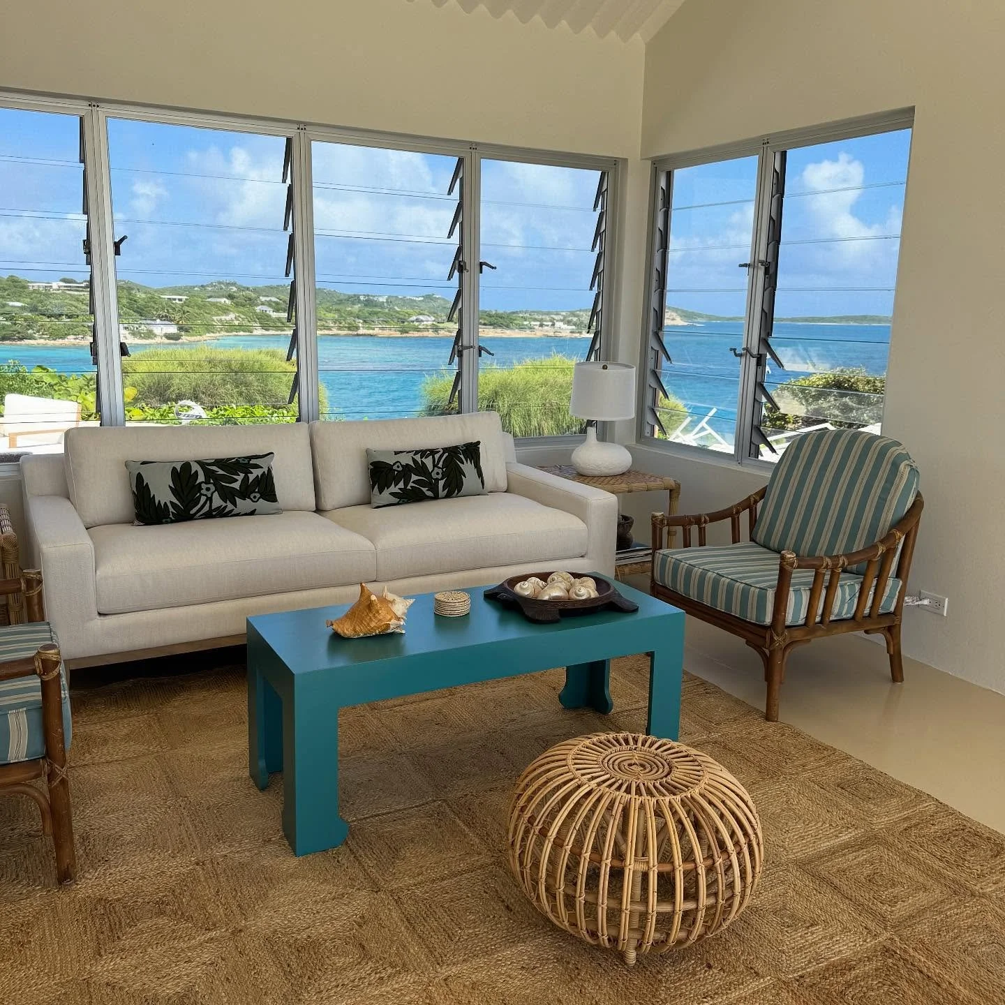 Need to document these colors on the grid. Love the nature inspired interiors. More photos in the Antigua highlight!