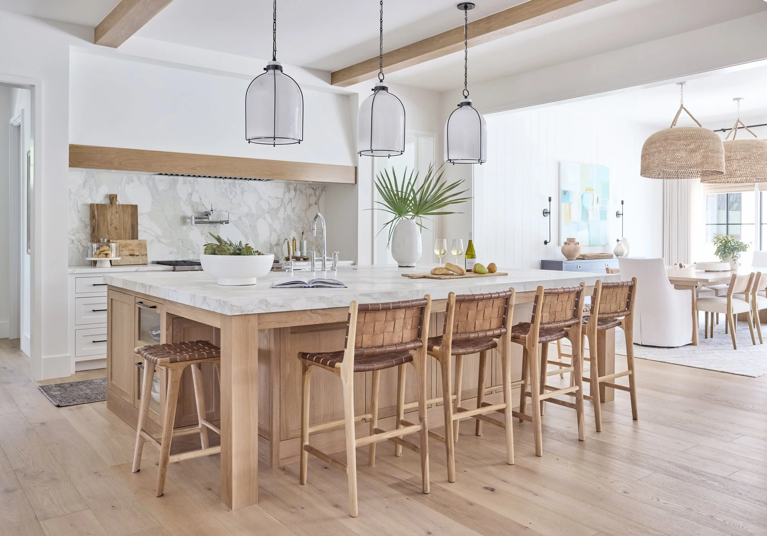 2 Chicks Waterfront Family Oasis