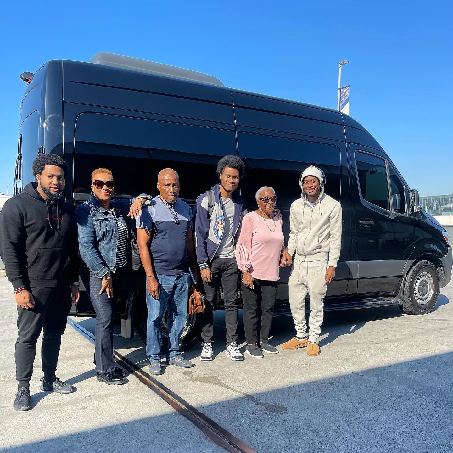 Airport Transfer for the beautiful Browne Family. Thank You for always choosing our services. What an amazing family! 

&ldquo;Turning an ordinary service into an extraordinary experience&rdquo; 
~ #HallCarServices 

.
.

☎️ (917)340-6841
Email: Book