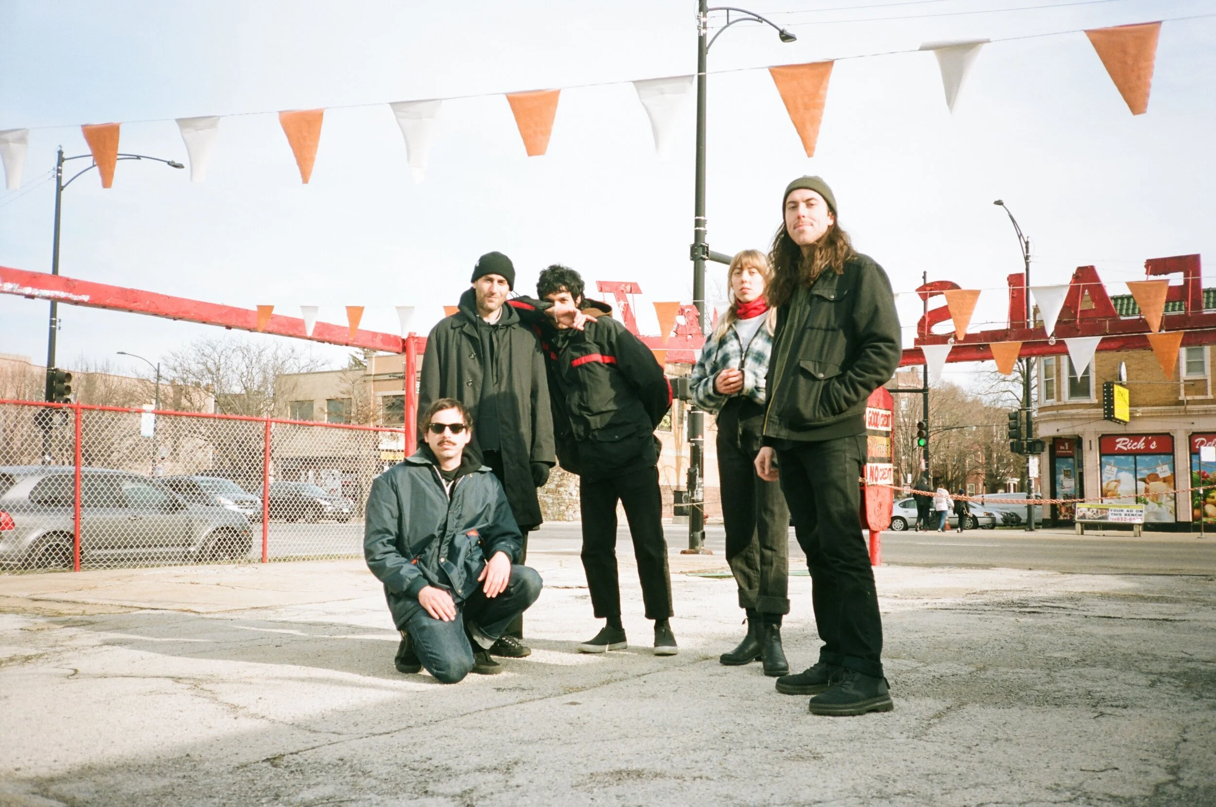 PREMIERE: Cafe Racer Gets You to Shoegaze with their New Single “Faces”