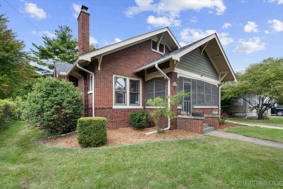 123 S Russell Ave - West Aurora