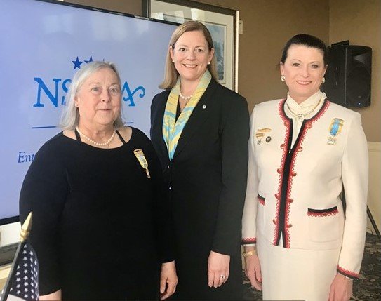 NSCDAMN President Lois Mackin, NSCDA Executive Director Carol Cadou and Lady of Dumbarton House from Minnesota Barbara Burwell