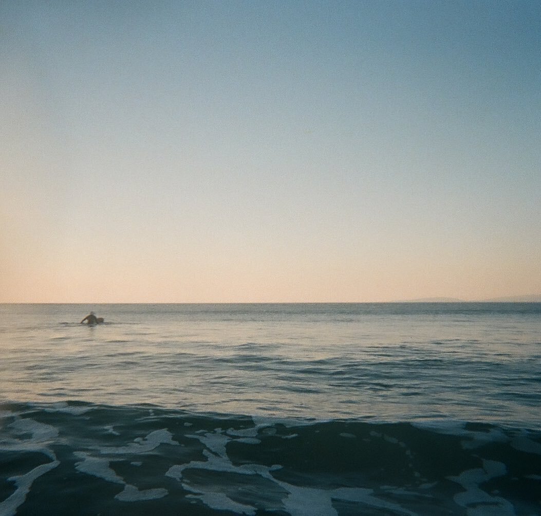 tried surfing with a disposable camera tied to my leash 🫠

#surfing #35mm #disposablecamera #film #california #pacifica