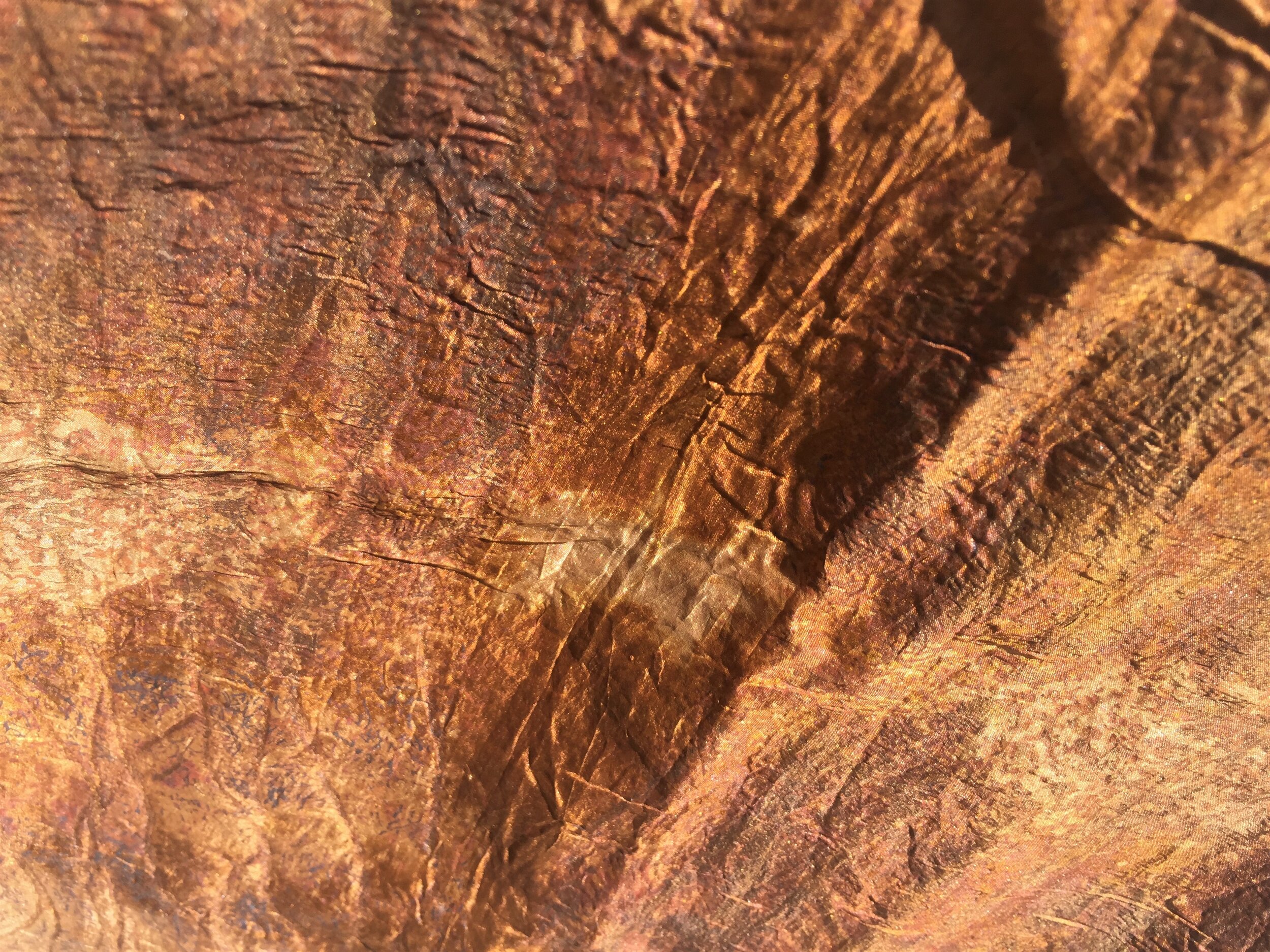 Naturally dyed fabric by Vicki-Laine Green maikutena