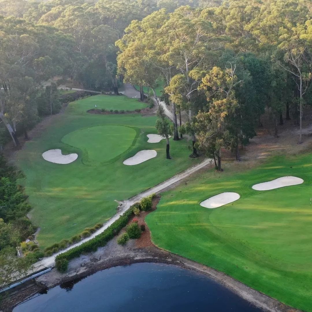 ⛳️ Mollymook Golf Club is thrilled to share that @australiangolfdigest Magazine has ranked our Hilltop Course at #8️⃣2️⃣ in Australia's Top 100 Golf Courses 2024/25! 🙌🏼 🇦🇺 This is the biggest improvement of any course in Australia, jumping up 10 