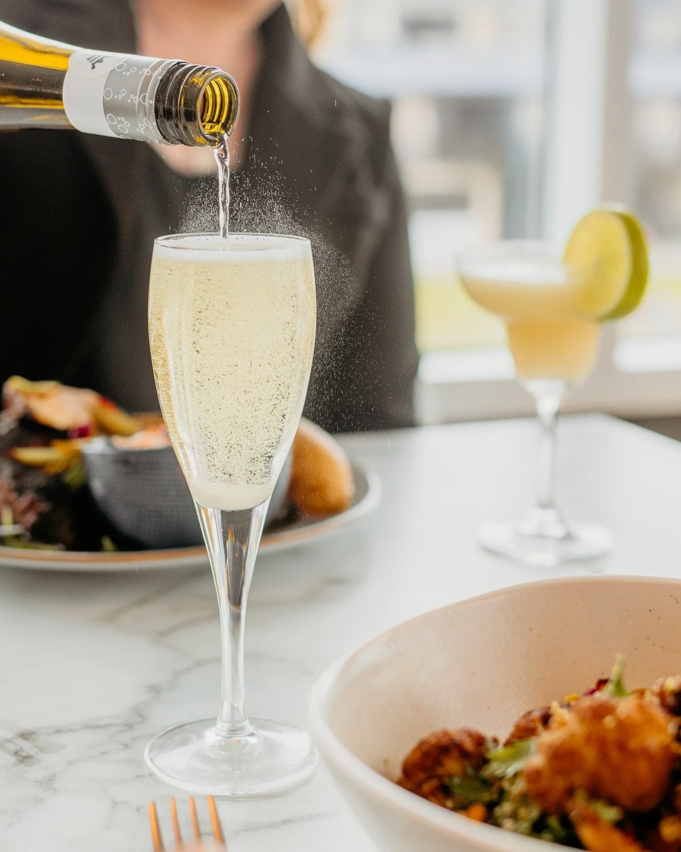 With a new year on the way, it's time to sort your last-minute party beverages! 🥂 🍾  SWIPE 👉🏼 to view some favourites and the new Cellarbrations specials catalogue!

Tailored to locals and holidaymakers, you'll find Mollymook Cellarbrations Bottl