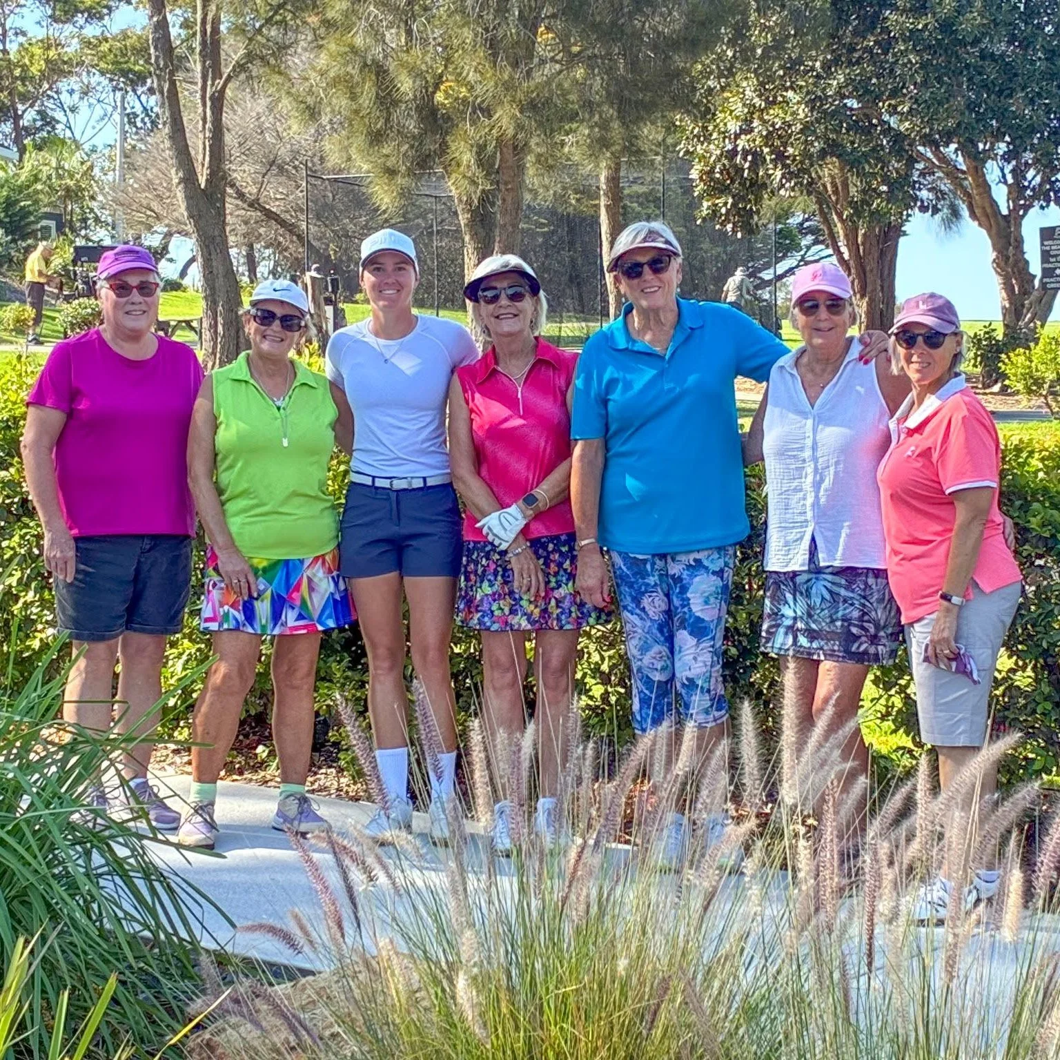 Congratulations to Wendy, far right, the winning bidder of a round of golf with @kelseybennett_golf at last October&rsquo;s @pinkupmilton2538 Pink Golf Day, a fundraising event for the McGrath Foundation. 💗 ⛳️ 🏌🏼&zwj;♀️

Wendy recently claimed her