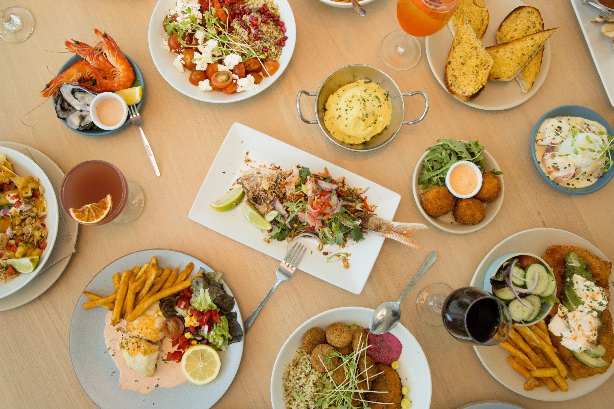 Good food, great company, and a table full of flavour. 🍽️ 😋

From fresh local ingredients to dishes made to share, every visit to the Bistro at Mollymook Golf Club is a reason to gather around the table. Whether you're here for a relaxed lunch, a f