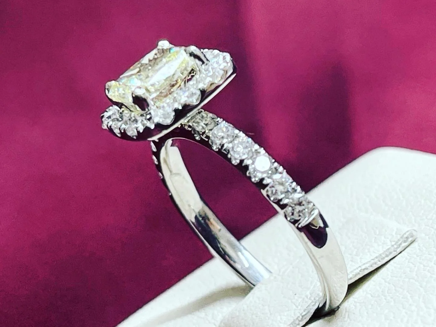 Diamond Cushion Brilliant 1.27ct IGI Certified