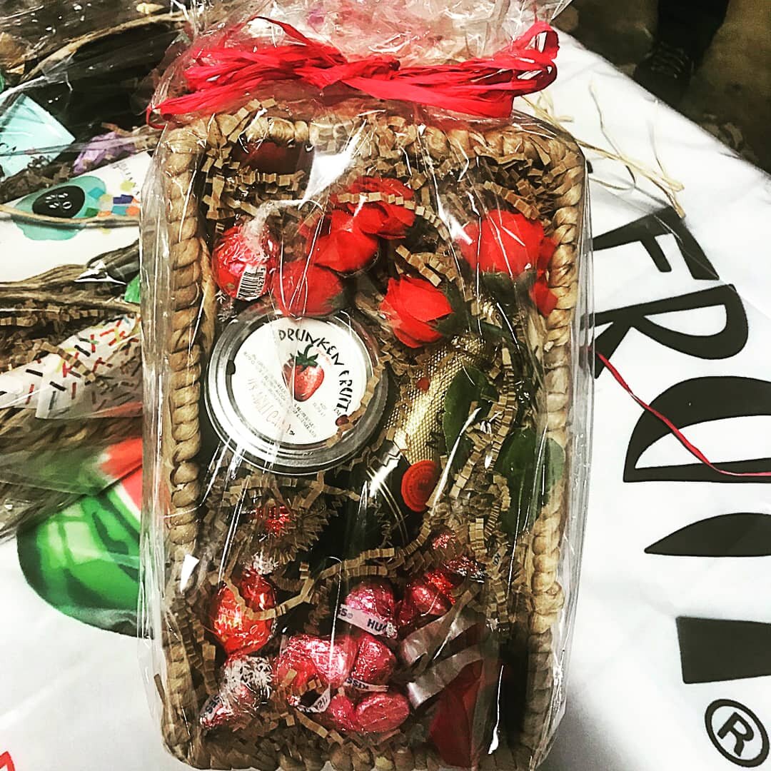 Drunken Fruit Gourmet Gift Basket Mini- Drunken Fruit Strawberry Trinket
